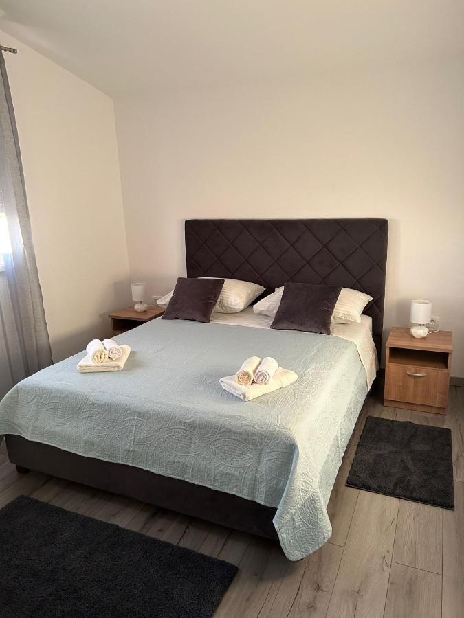 Apartment Marko With A Beautiful View Of The Sea Kaštel Sućurac 外观 照片